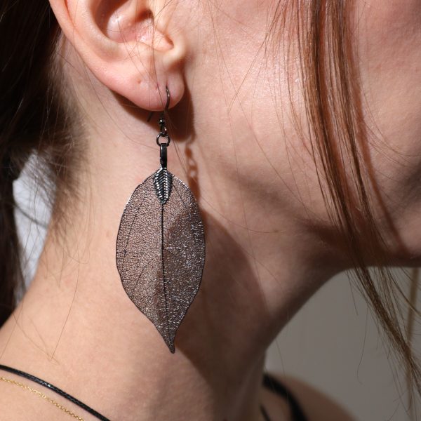 Pewter Bravery Leaf Necklace & Earring Set - Image 4